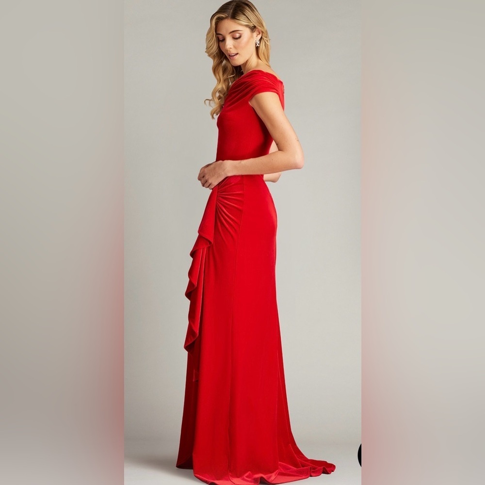 Tadashi Shoji Cidra Velvet Waterfall Cranberry Red Stretch Gown Large NWT - Picture 4 of 11
